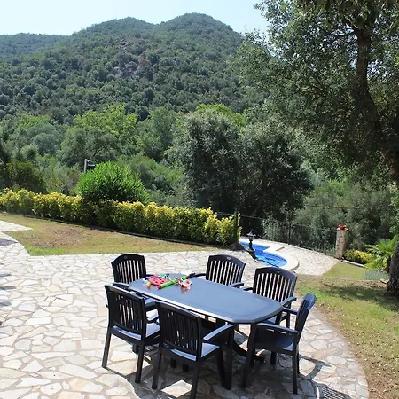Modern With Private Pool Near The Sea Villa *