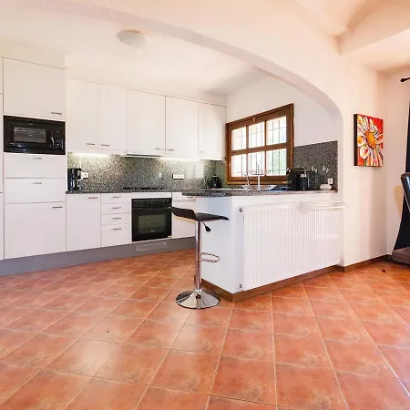 Modern With Private Pool Near The Sea Villa