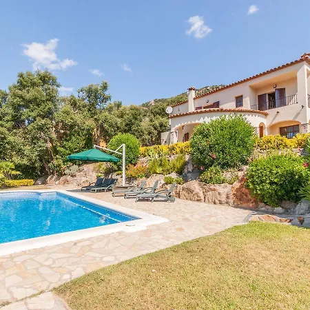 Modern With Private Pool Near The Sea