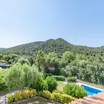 Villa In With Pool And Mountain Views *