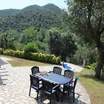 Villa In With Pool And Mountain Views *