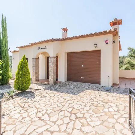 Modern With Private Pool Near The Sea Villa *